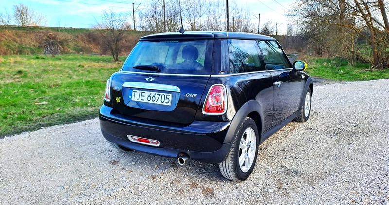 MINI ONE cena 28000 przebieg: 80500, rok produkcji 2013 z Sędziszów małe 562